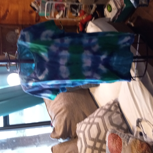 Top - Picture 2 of 6